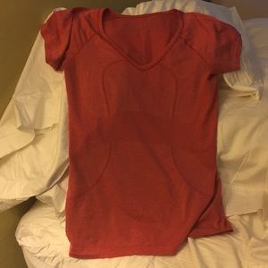 Lululemon v-neck tee
